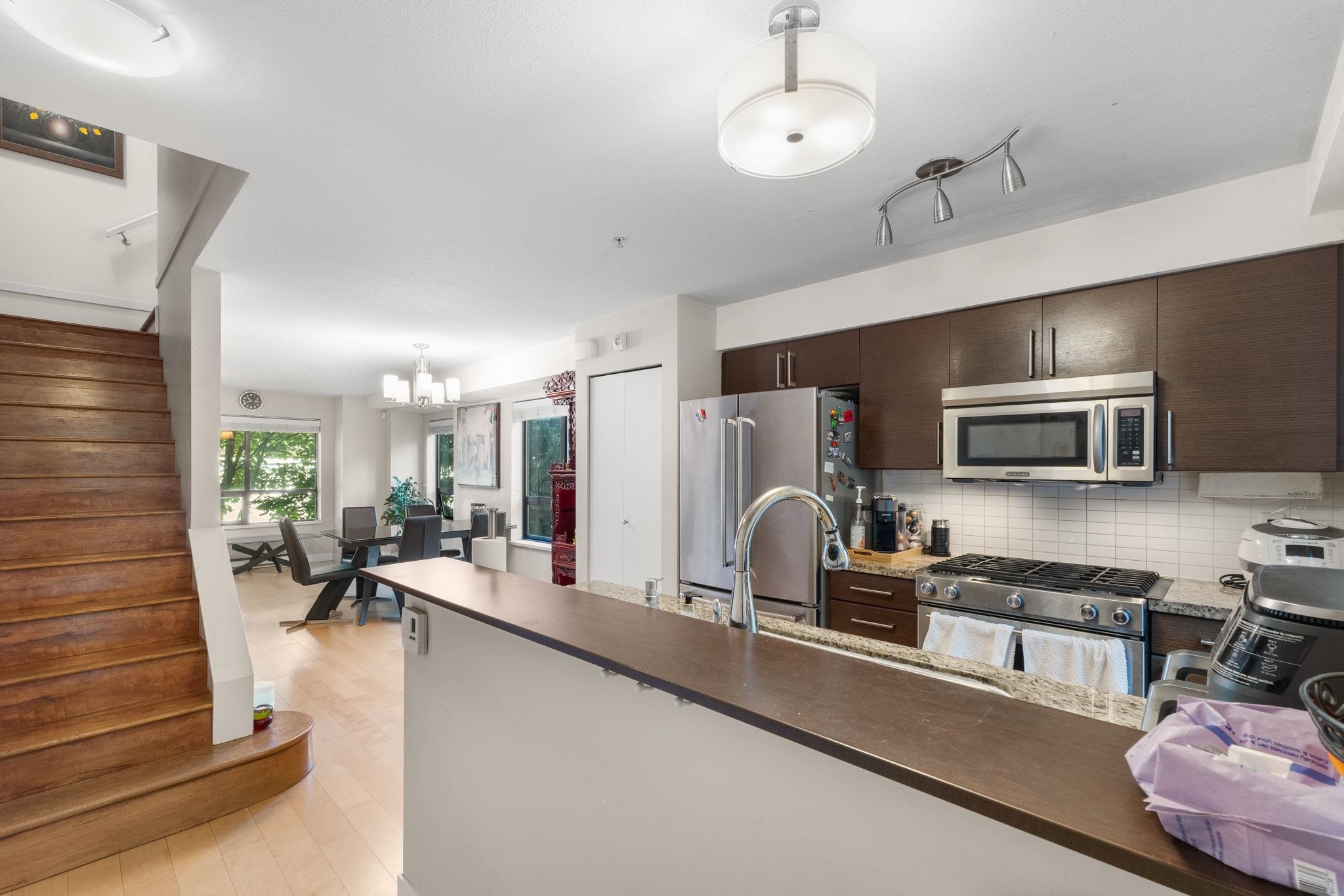 109-1855 Stainsbury Avenue 12