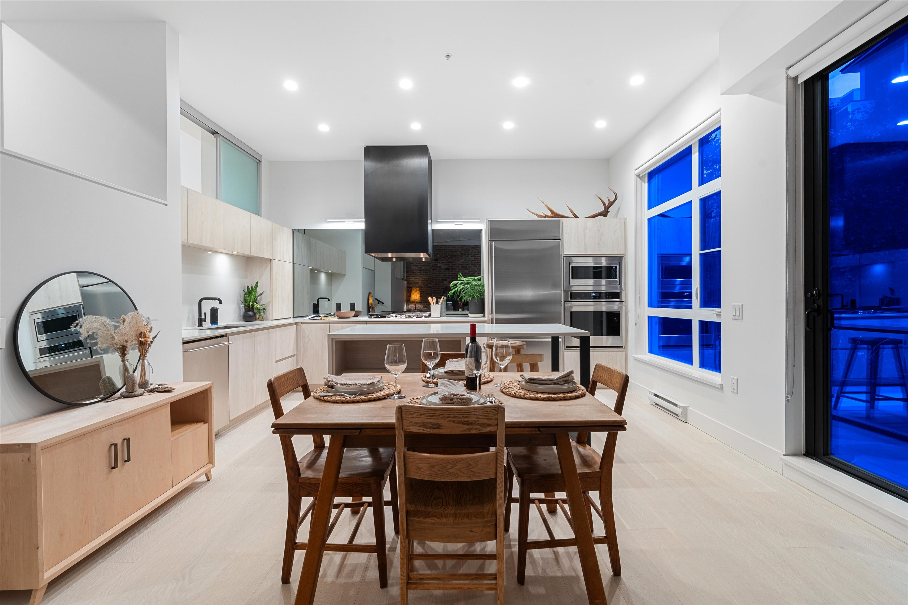 118-300 Salter Street 8