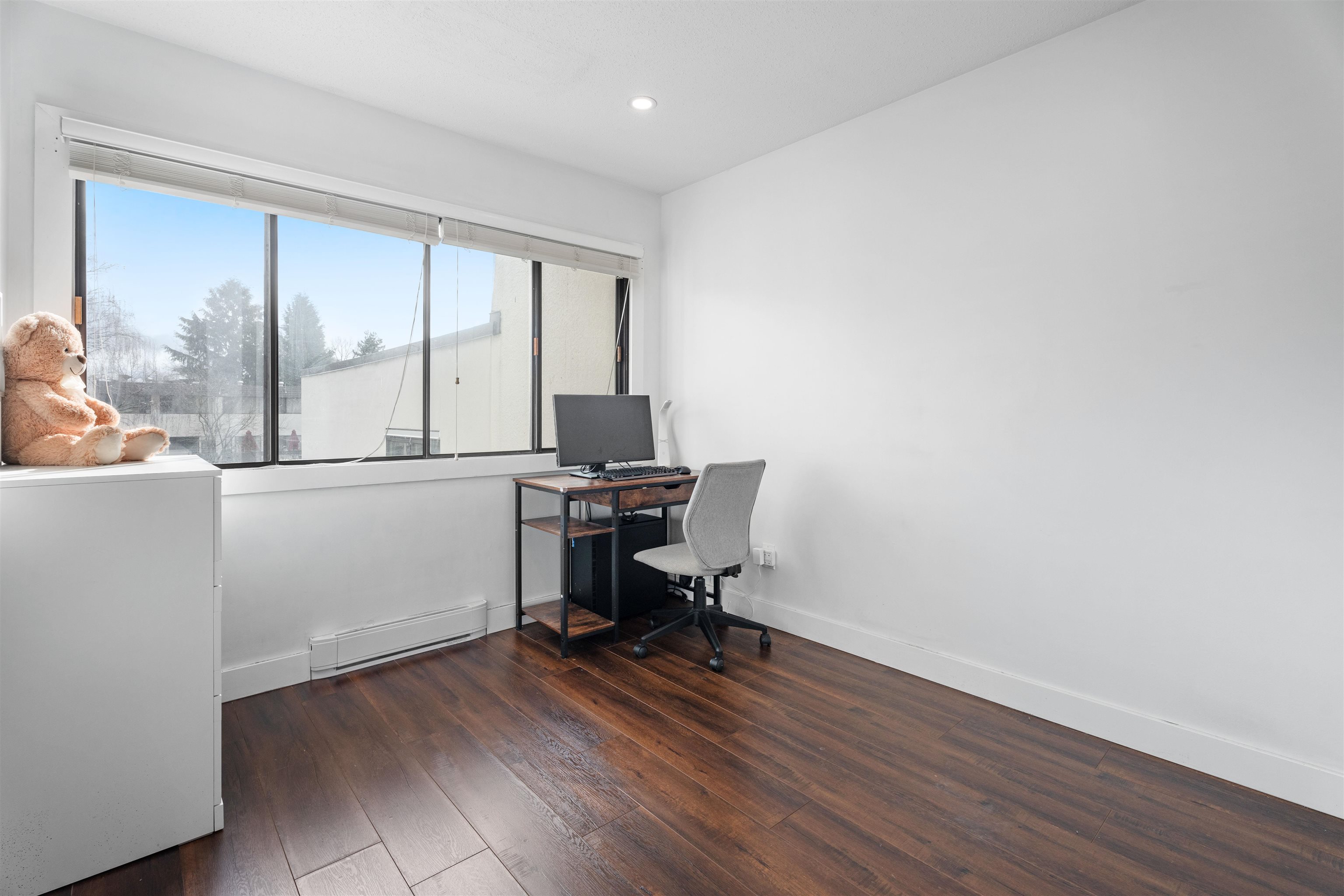 8-7311 Montecito Drive 22