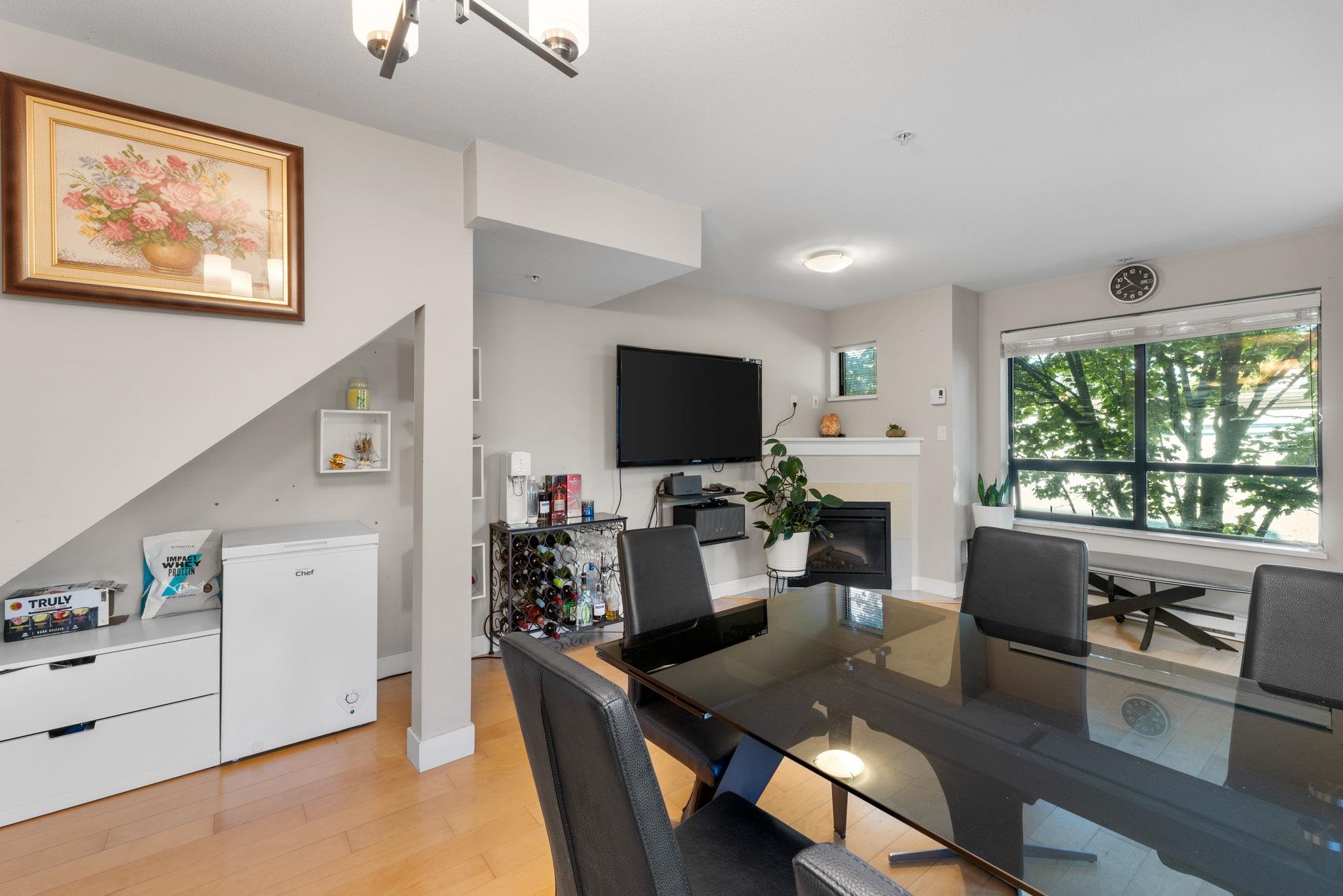 109-1855 Stainsbury Avenue 6
