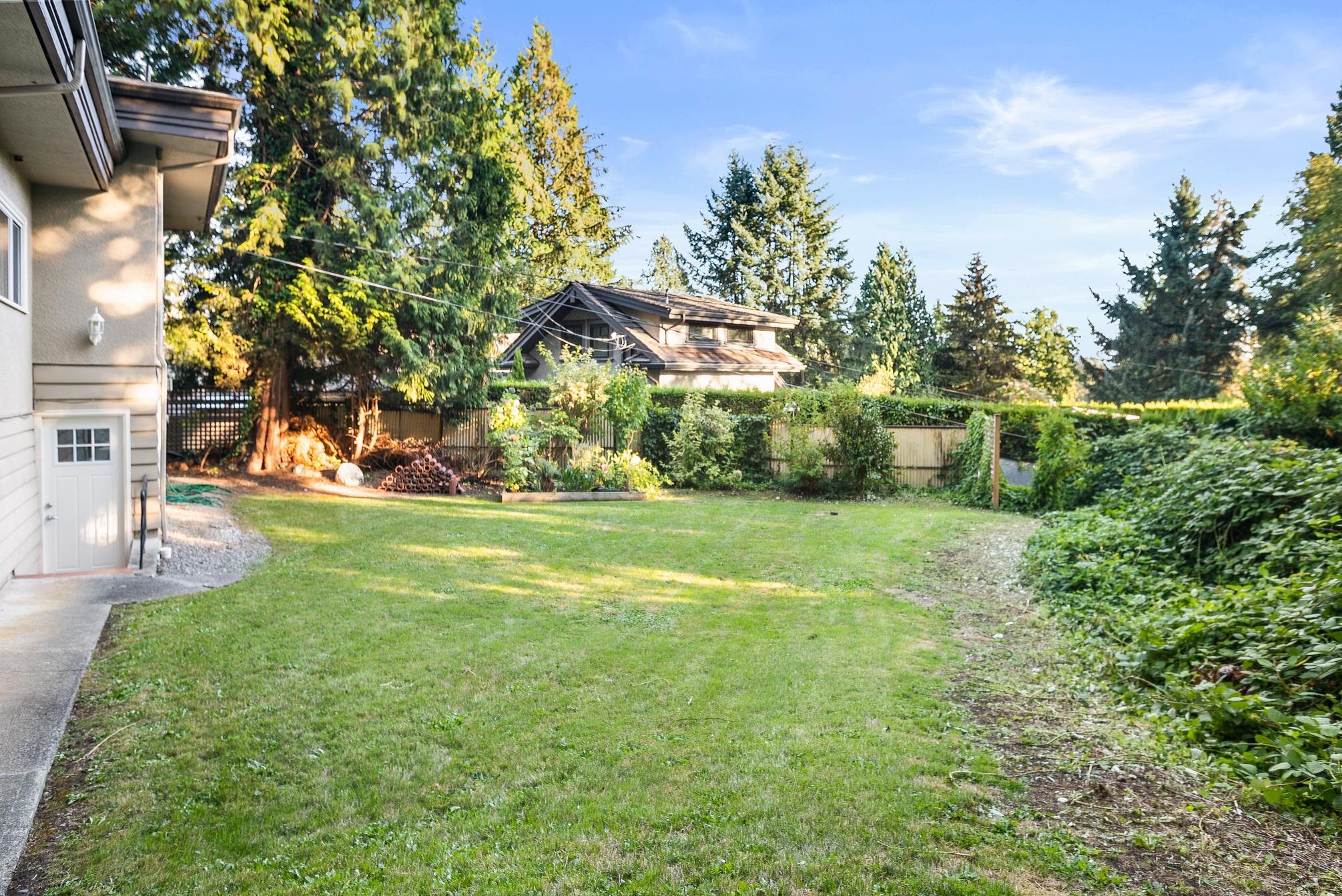 791 Southborough Drive 33