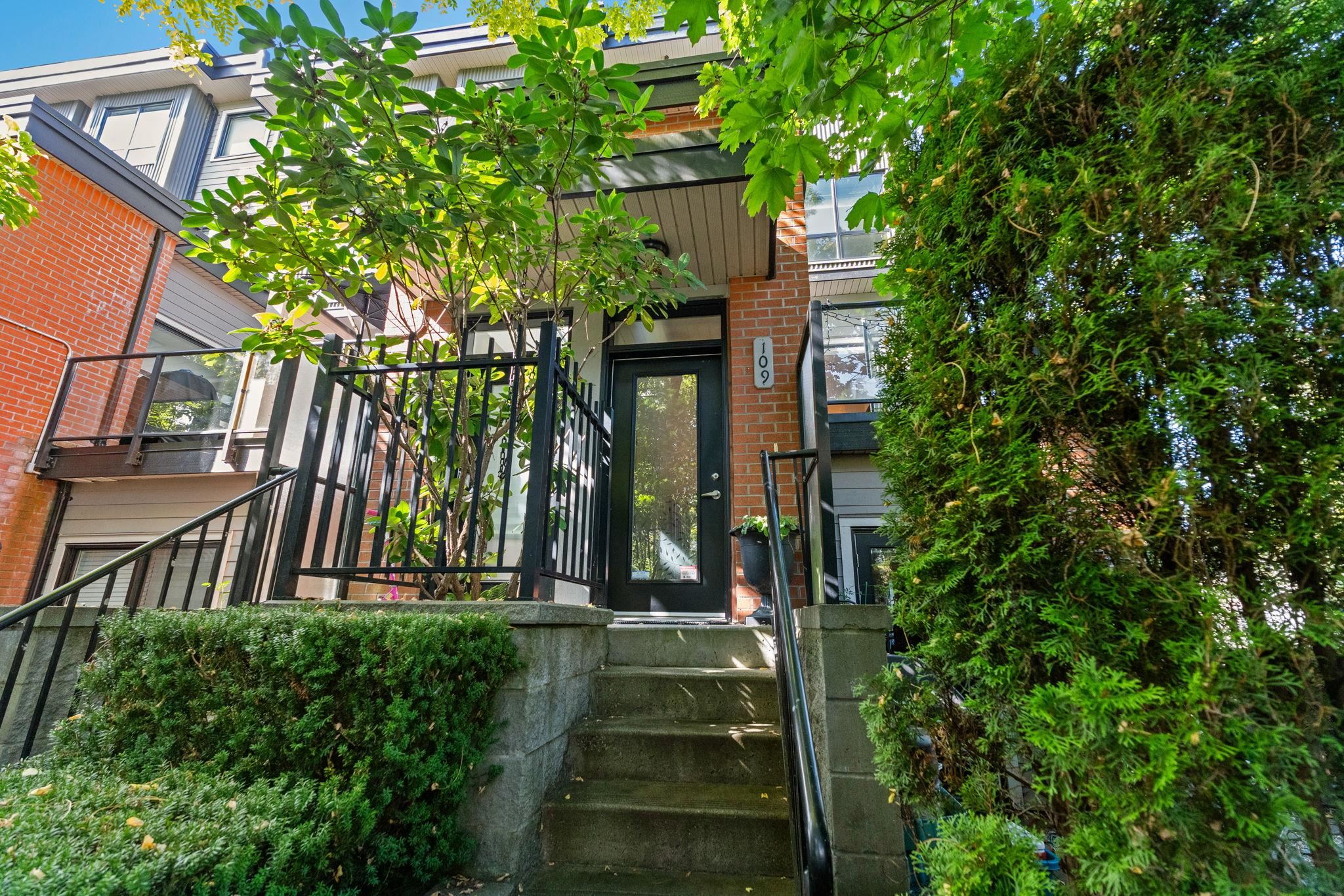 109-1855 Stainsbury Avenue