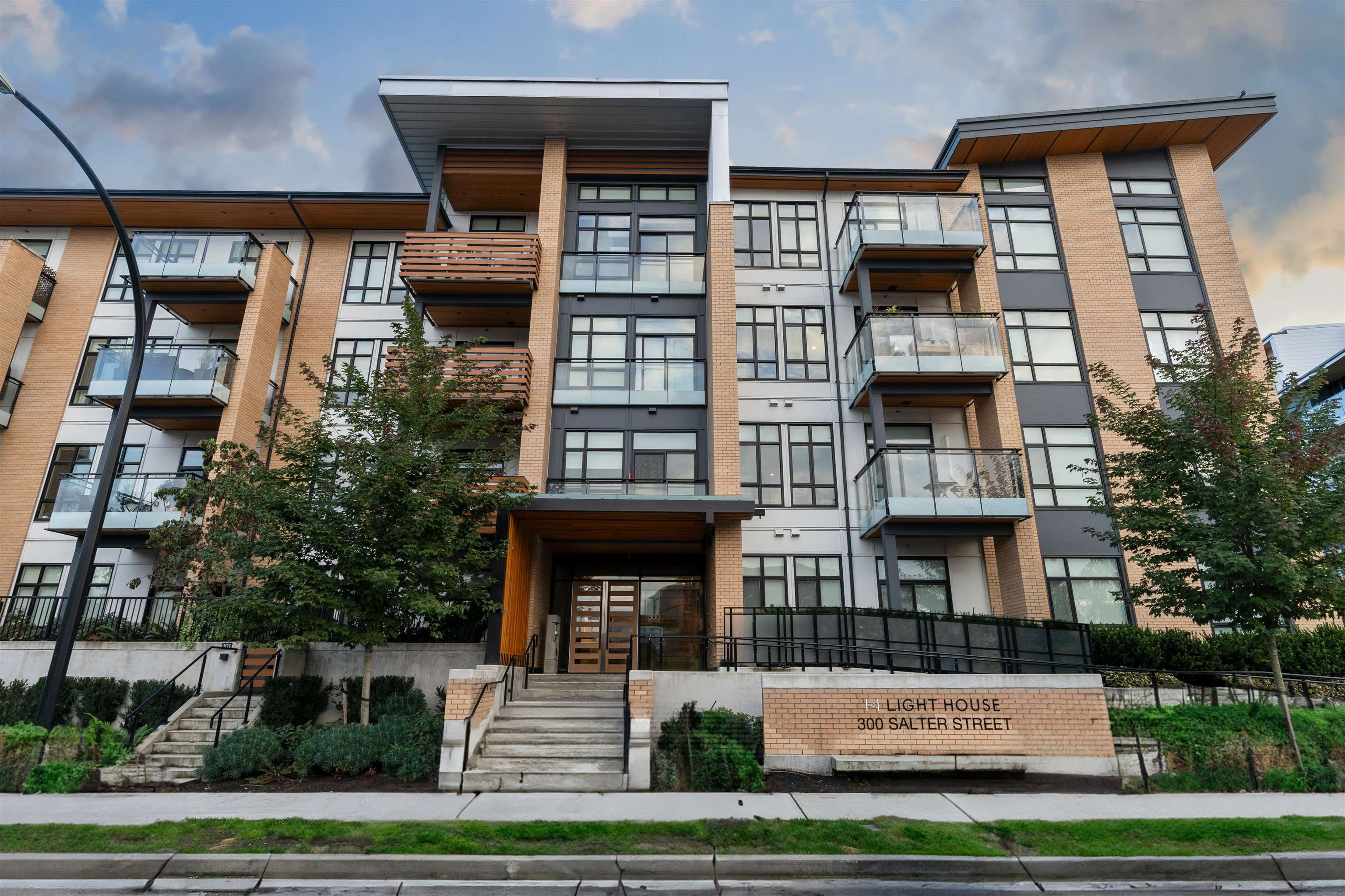 118-300 Salter Street 30