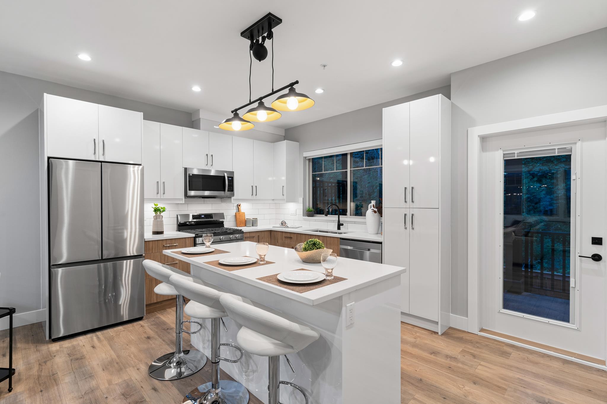 12-23710 133 Avenue 4