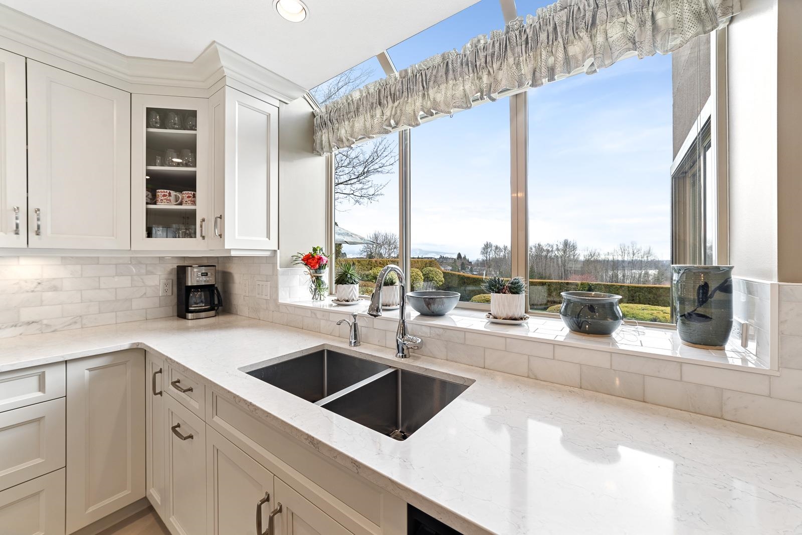 2538 Palisade Crescent 14