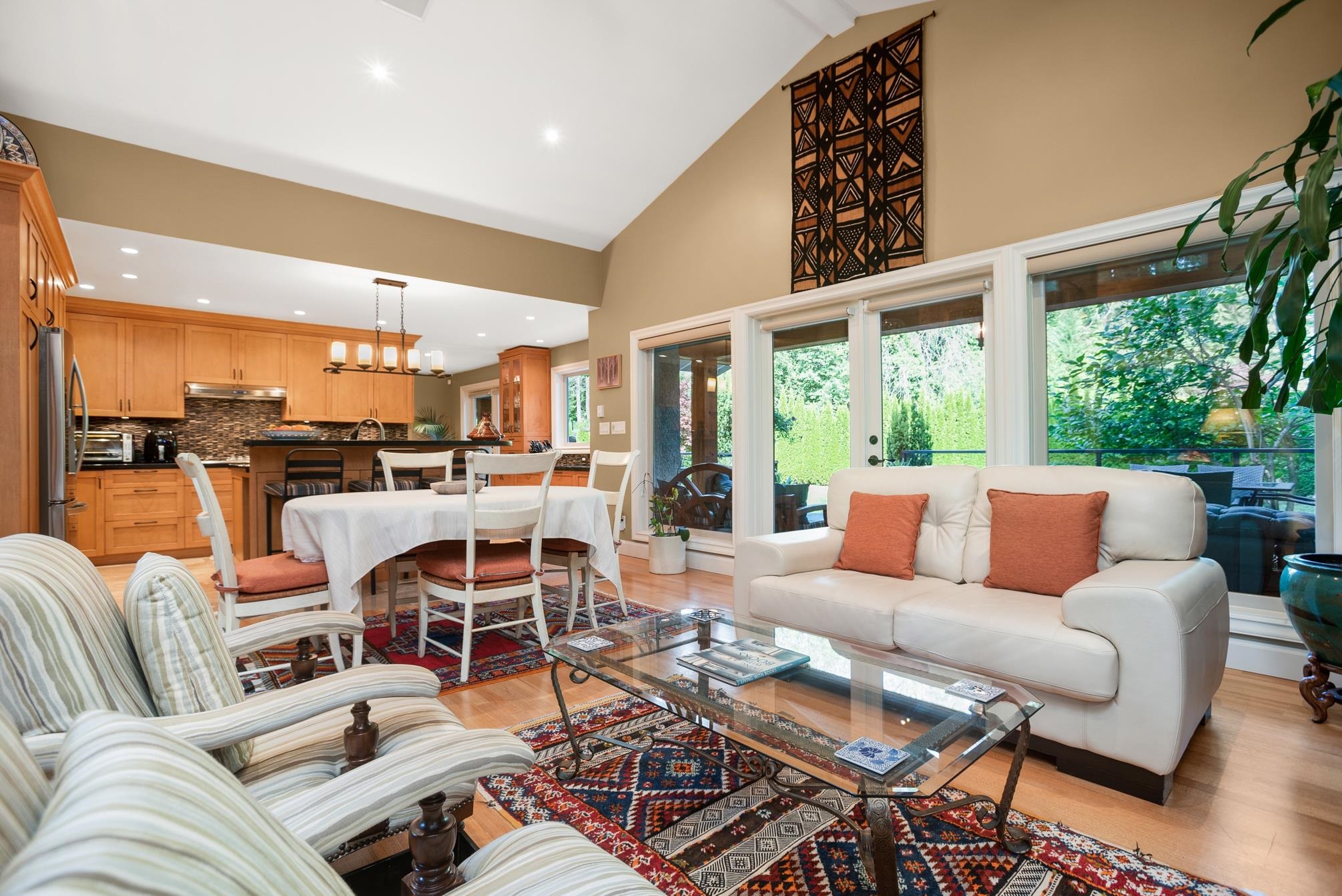 791 Southborough Drive 8