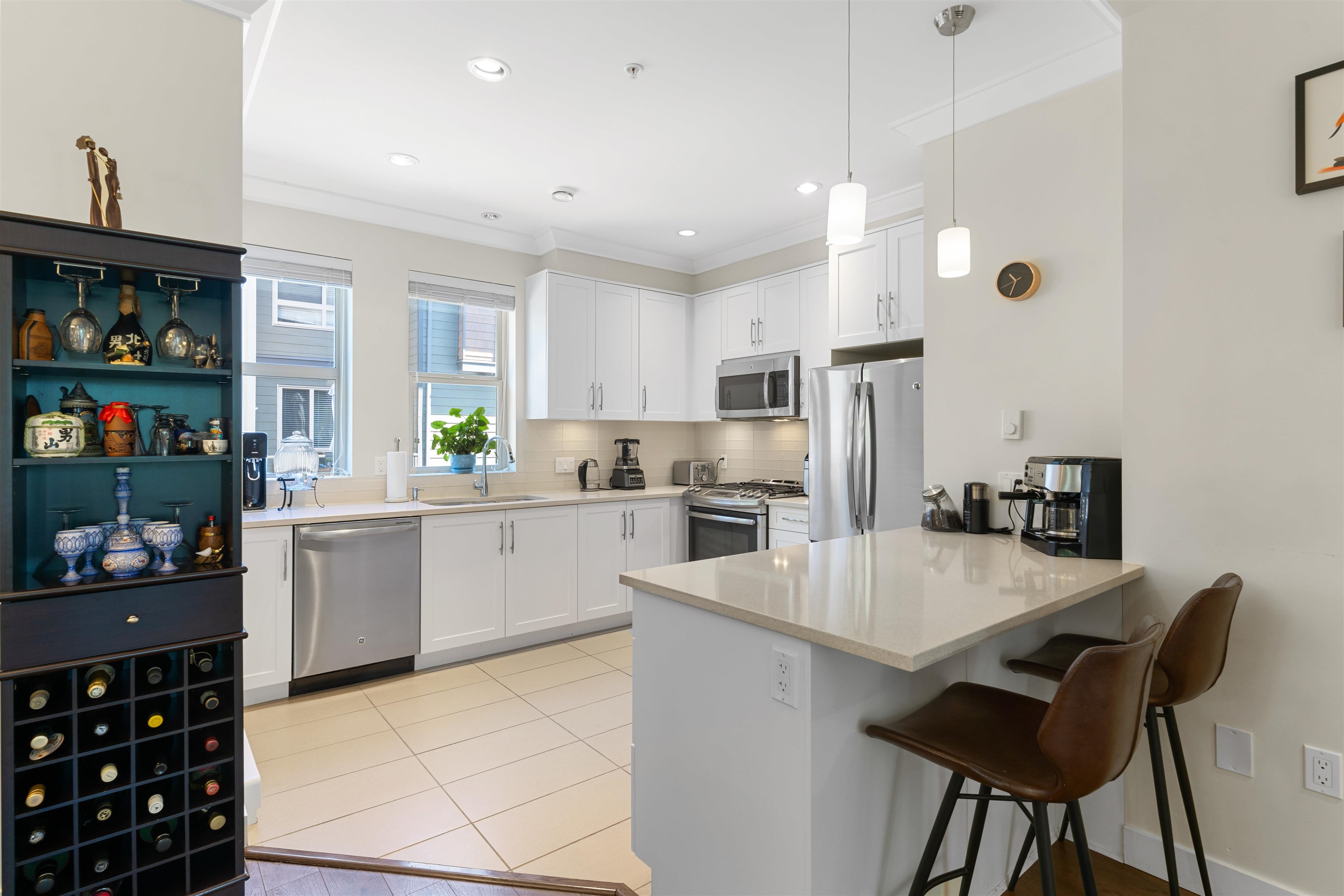 10-757 Orwell Street 12