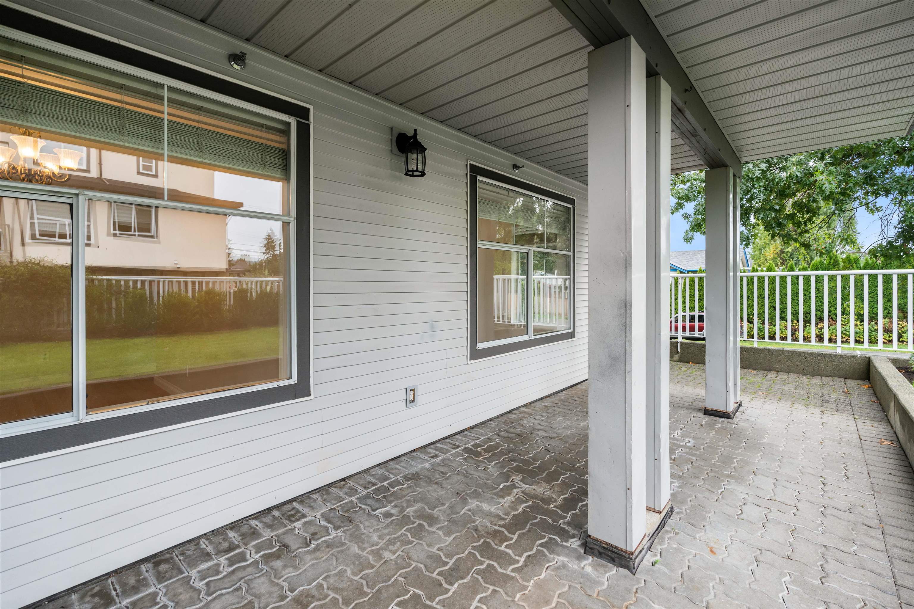 101-20561 113 Avenue 11