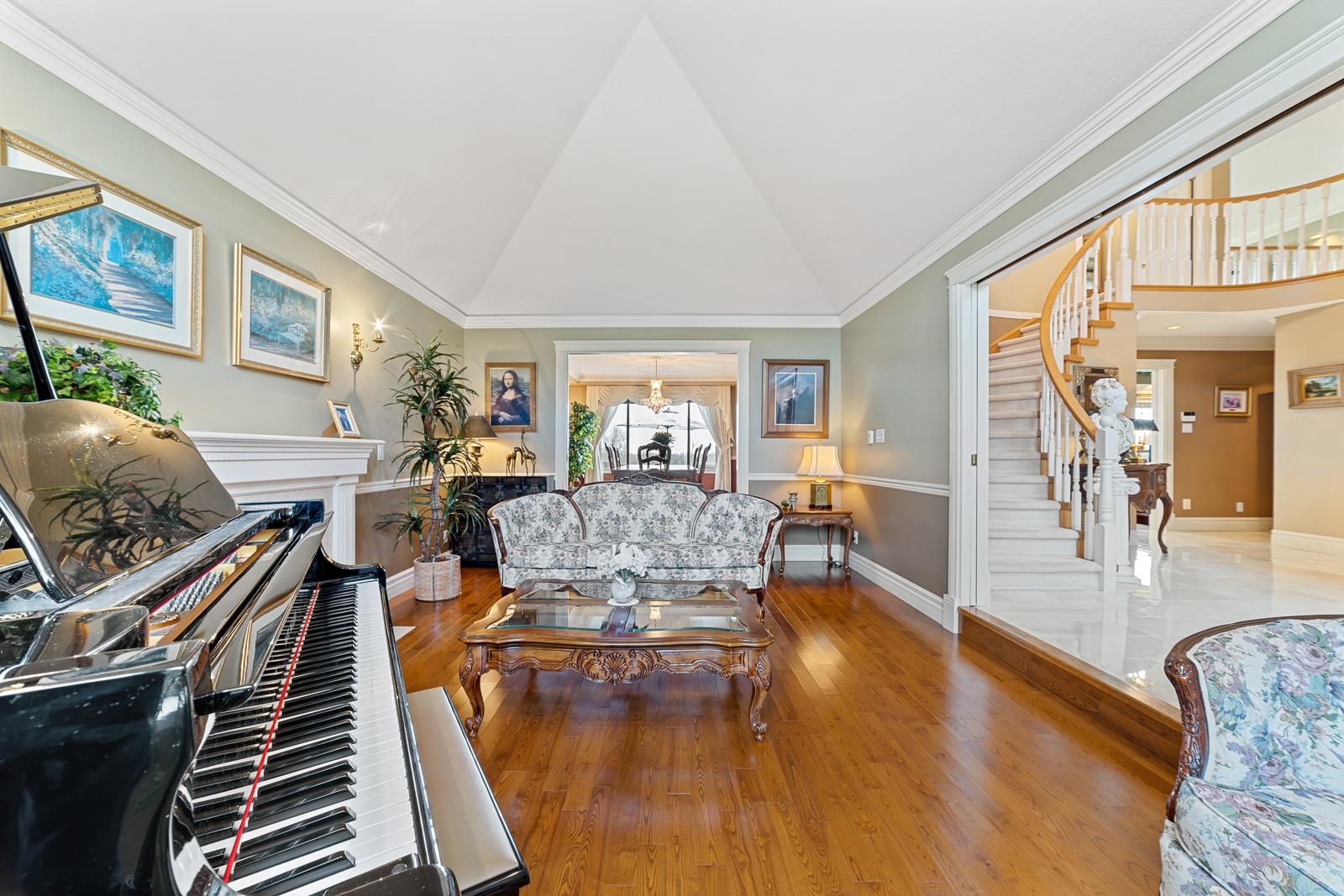 2538 Palisade Crescent 9