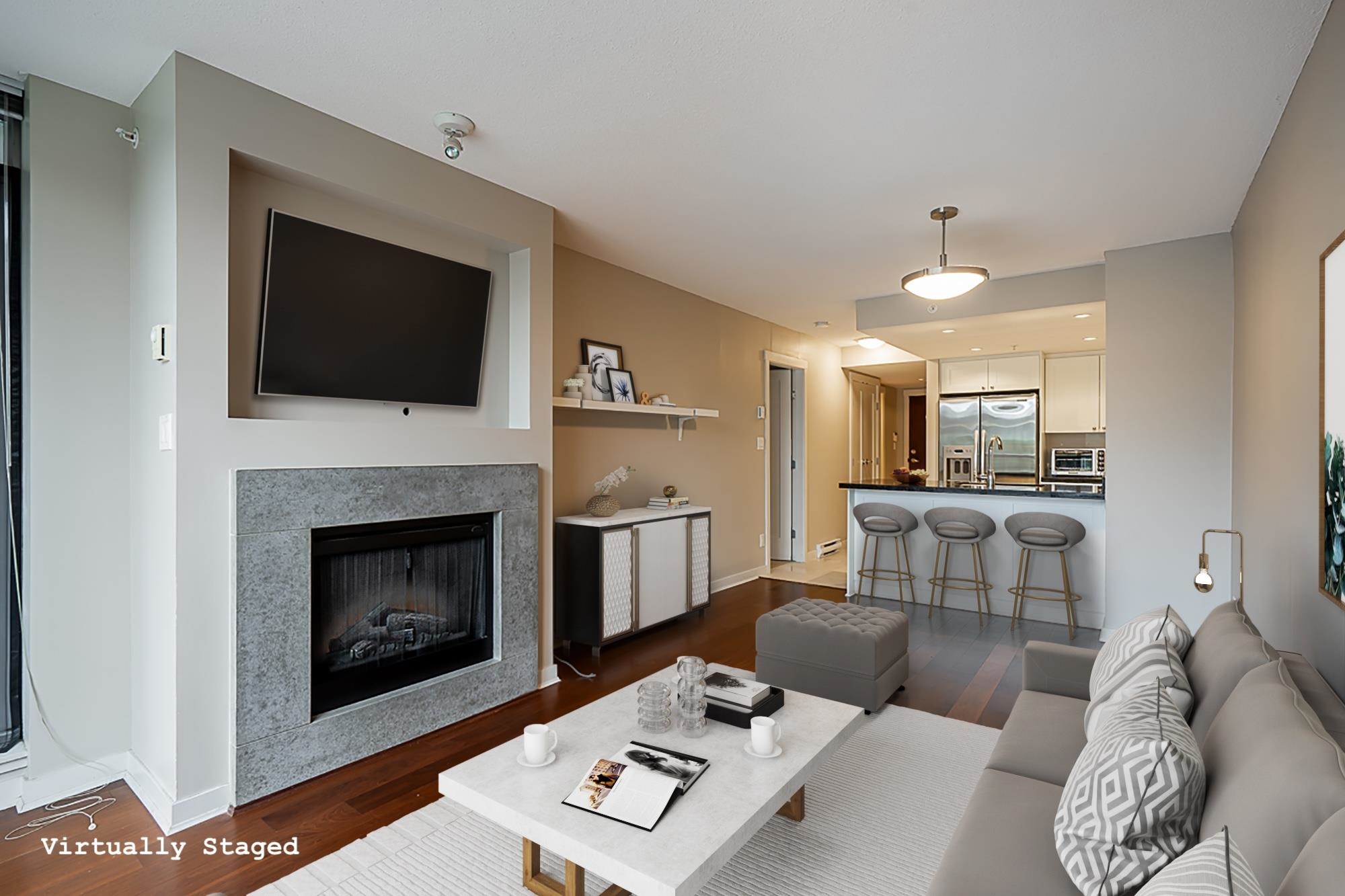 116-9371 Hemlock Drive 3