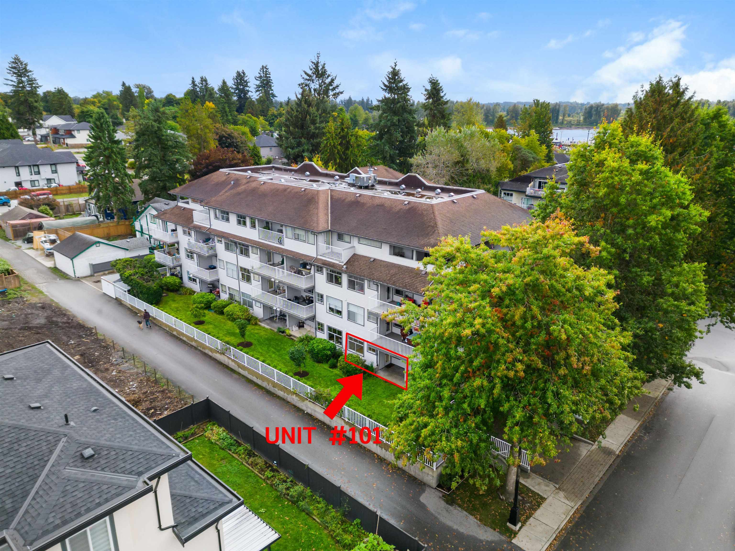 101-20561 113 Avenue 15