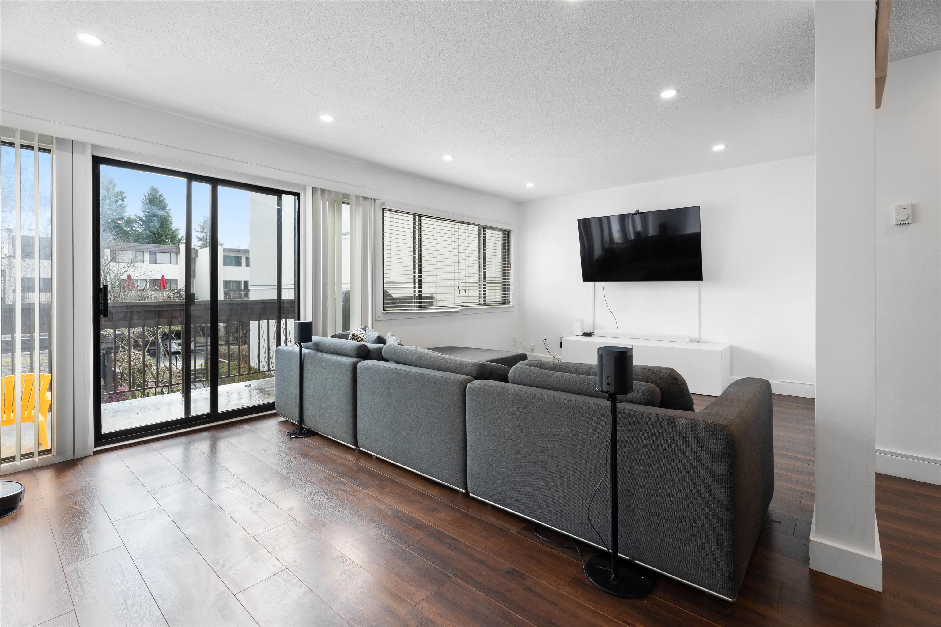 8-7311 Montecito Drive 7