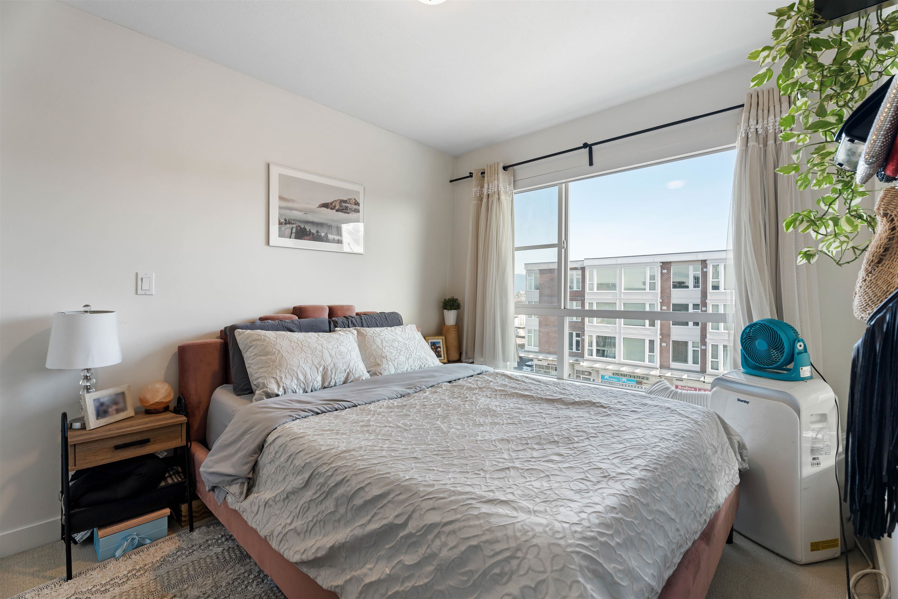 515-2888 2nd Avenue 19