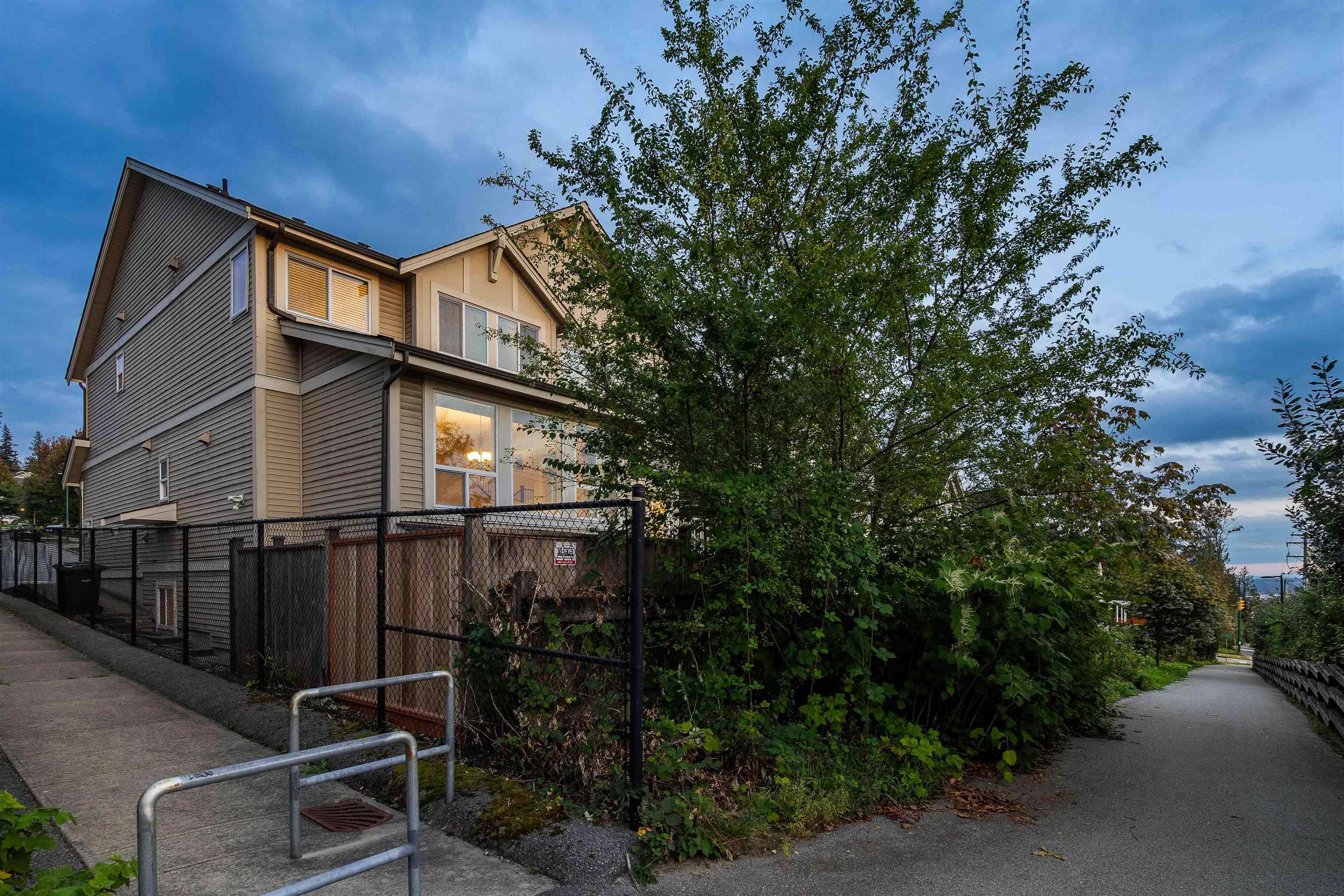 1412 Duchess Street 37