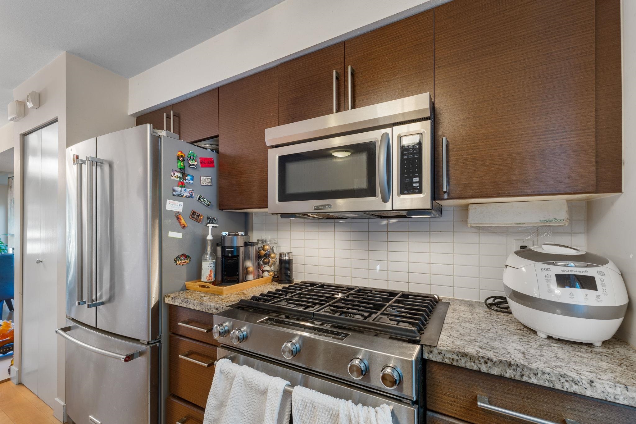 109-1855 Stainsbury Avenue 11