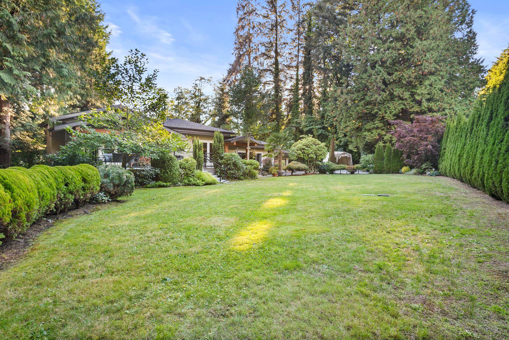791 Southborough Drive 32