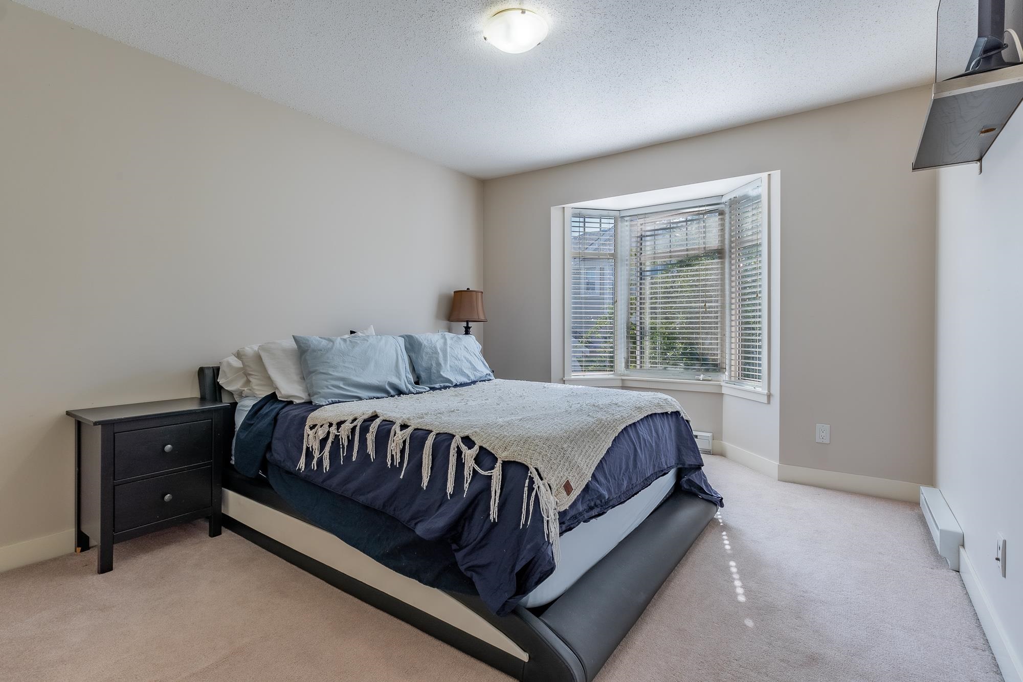 74-19551 66 Avenue 13
