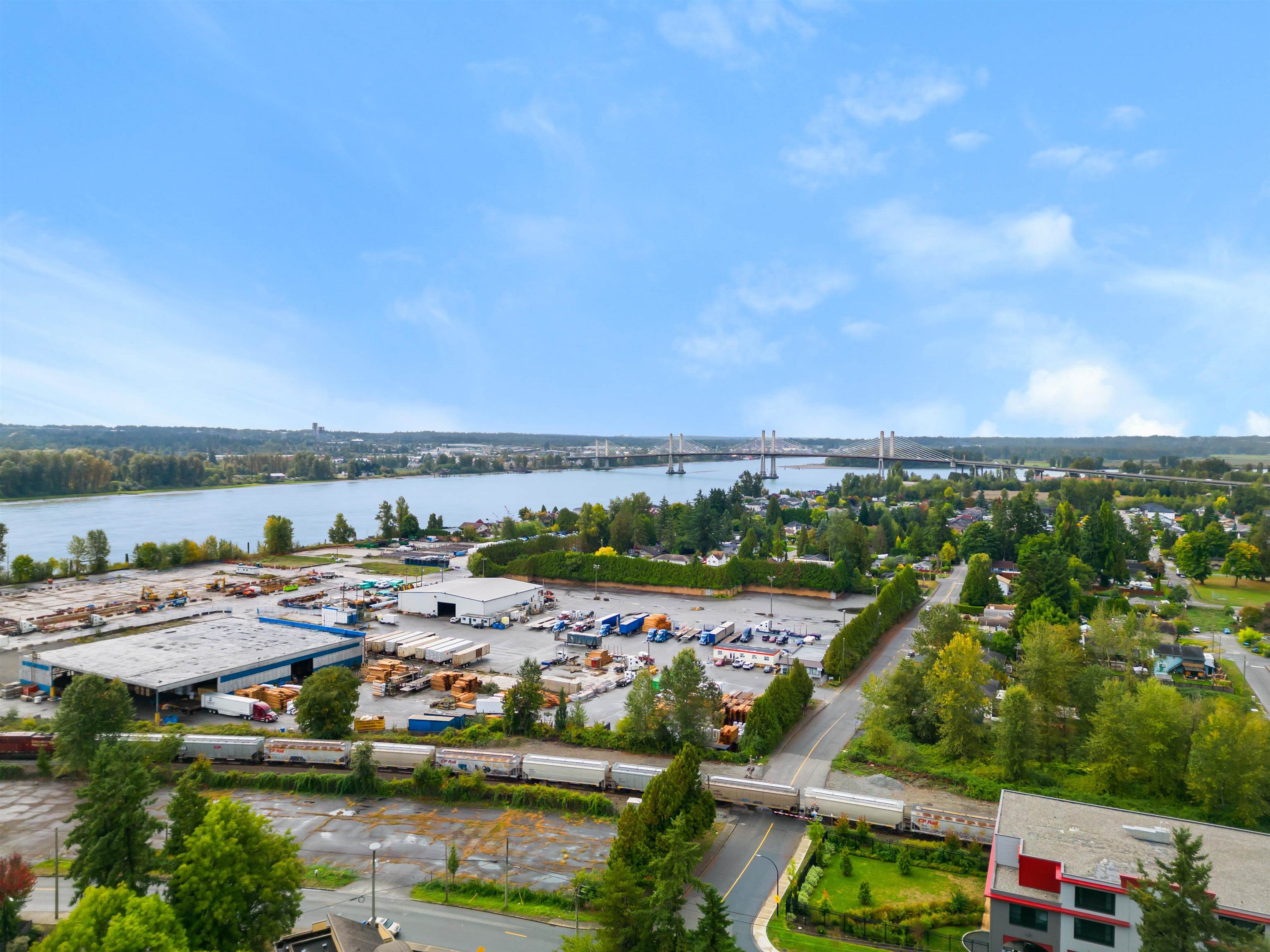 101-20561 113 Avenue 19