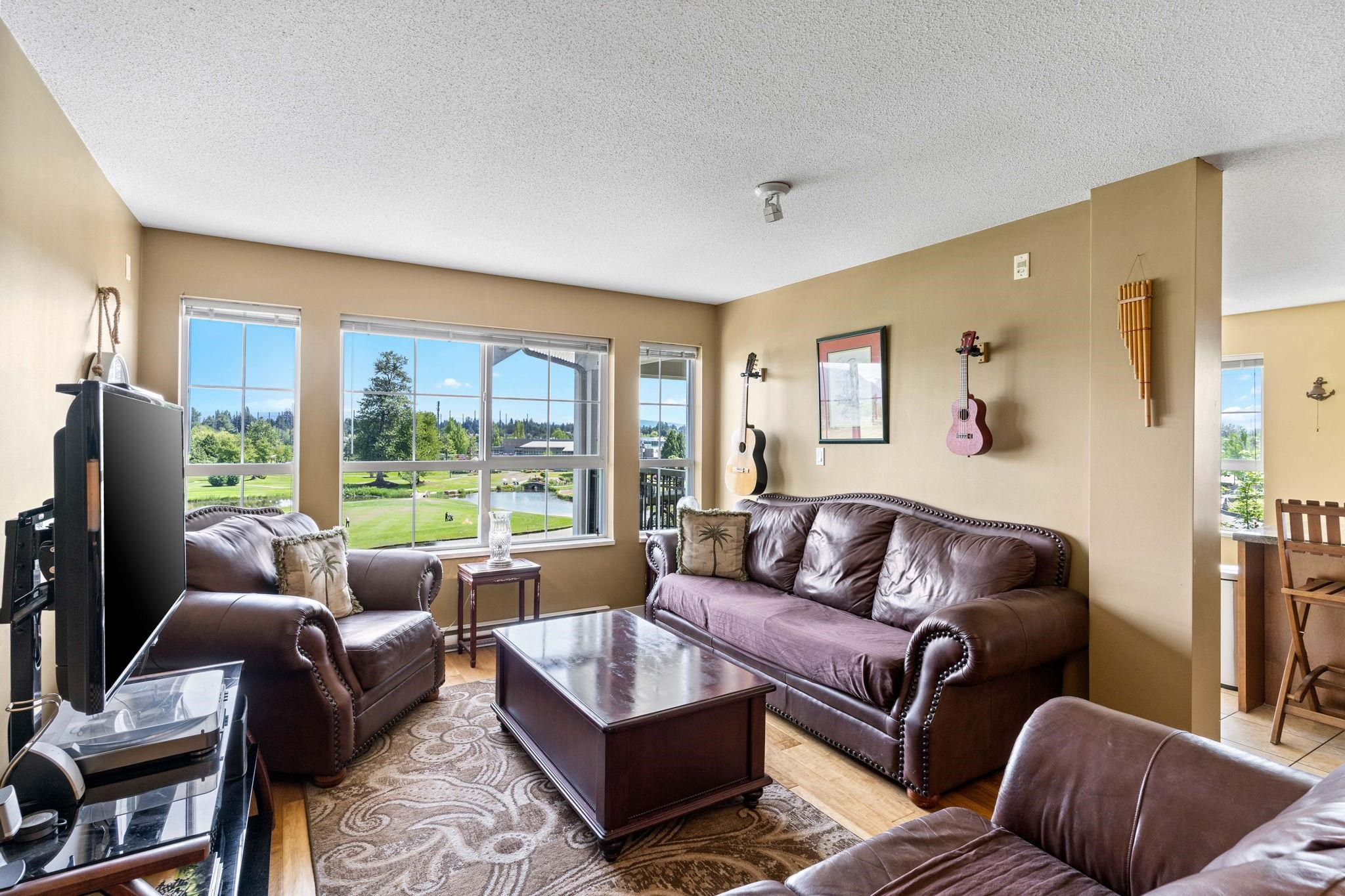 404-19677 Meadow Gardens Way 5