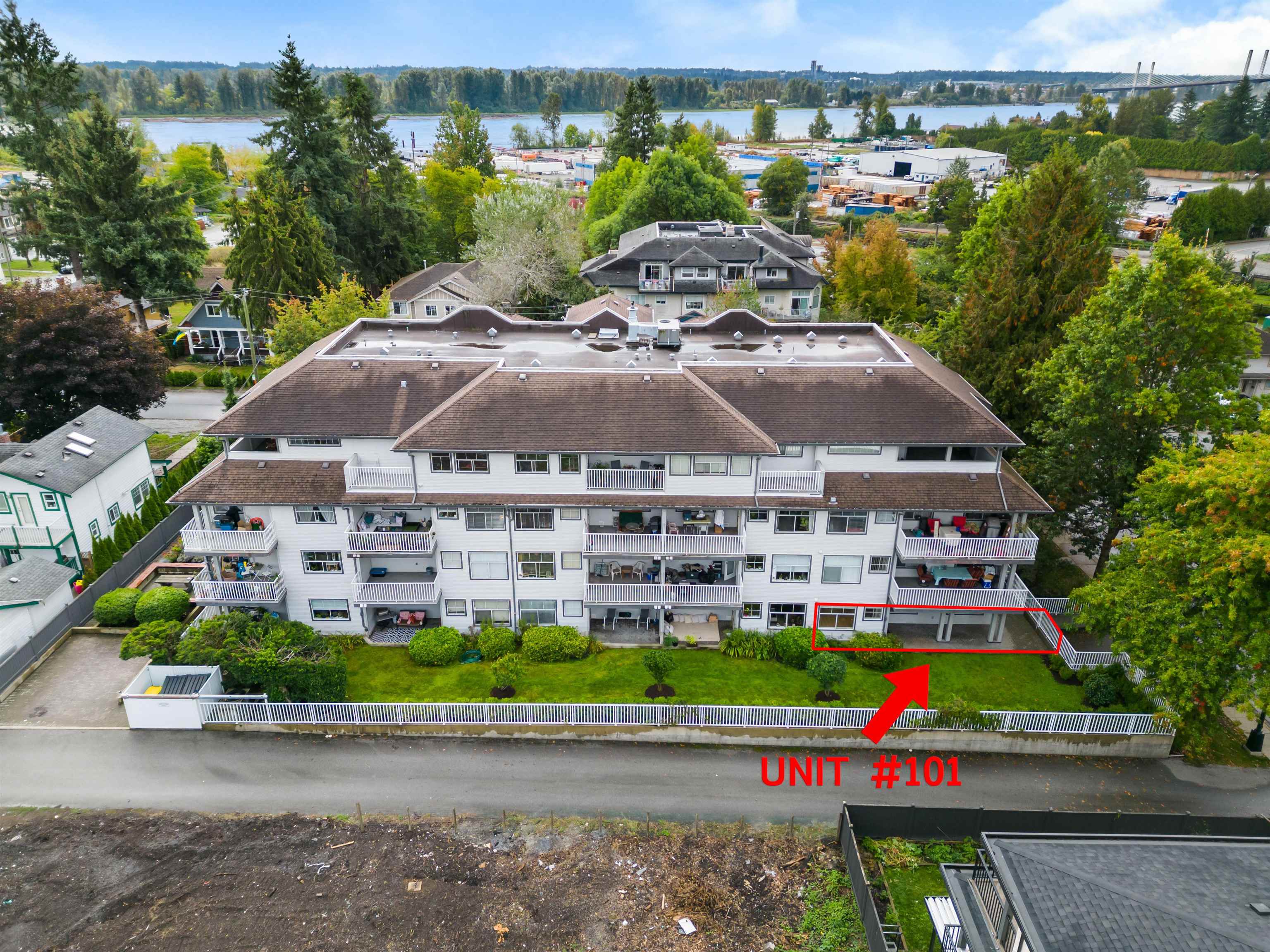 101-20561 113 Avenue 2
