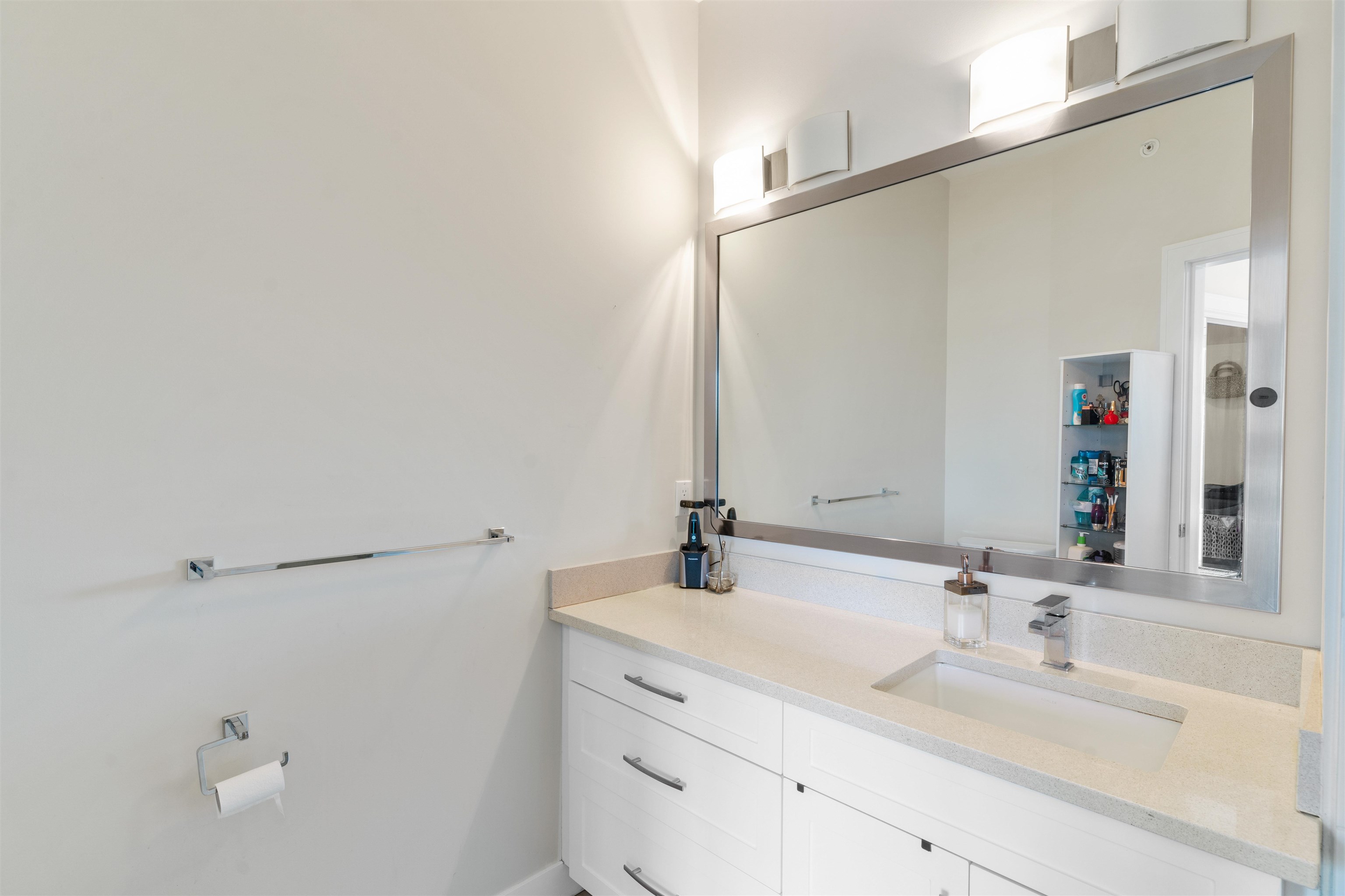 10-757 Orwell Street 25