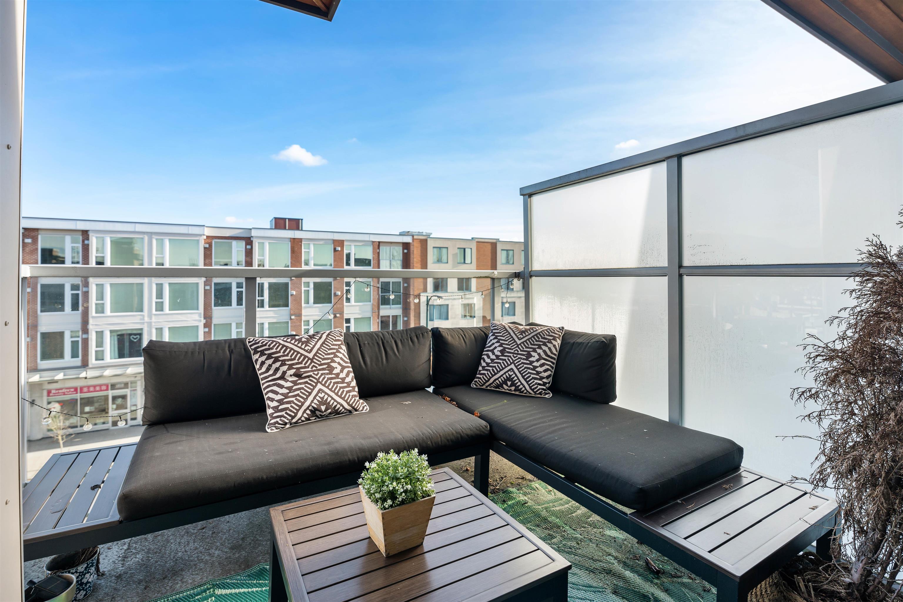 515-2888 2nd Avenue 24
