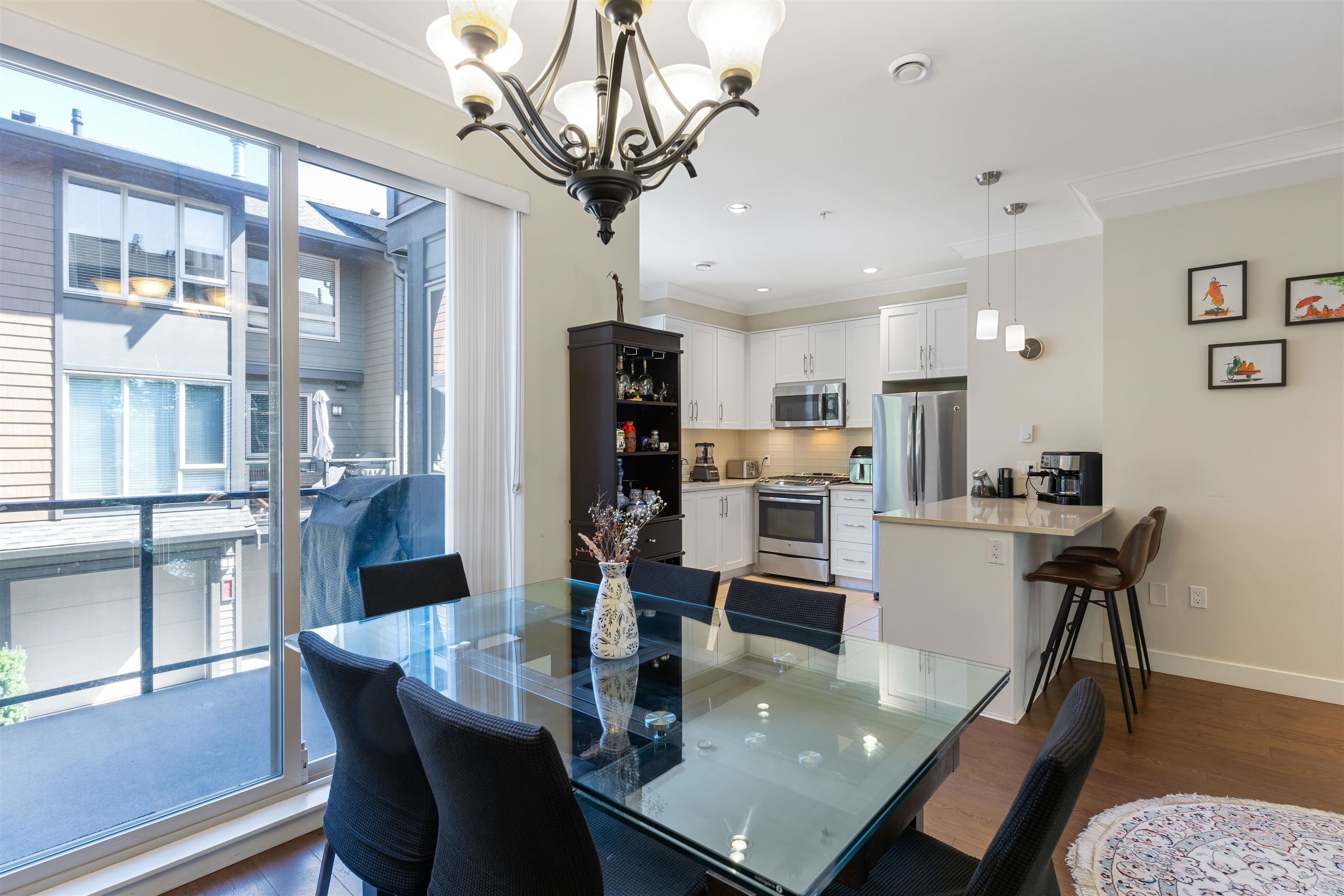 10-757 Orwell Street 11