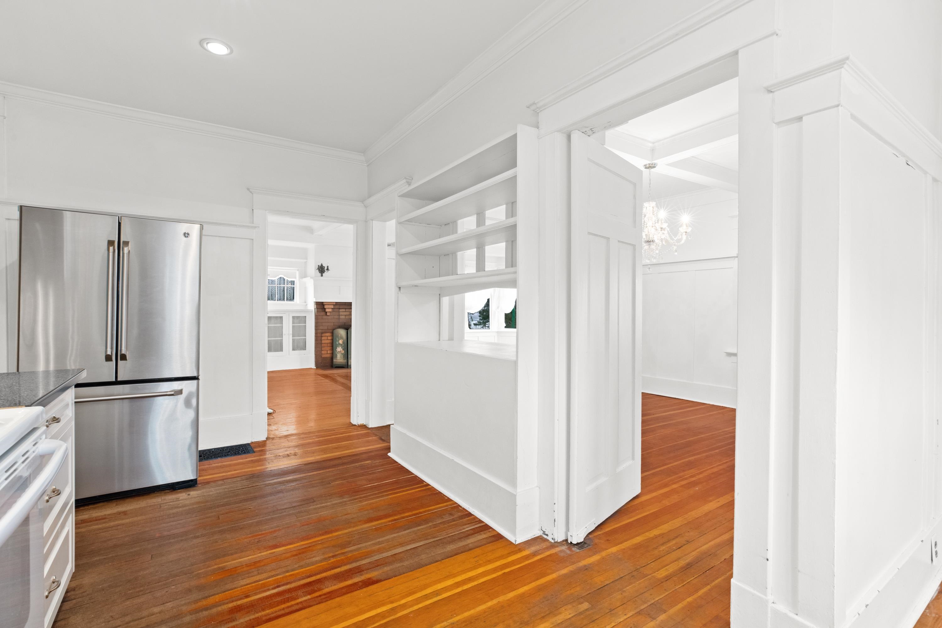 3710 Pandora Street 5