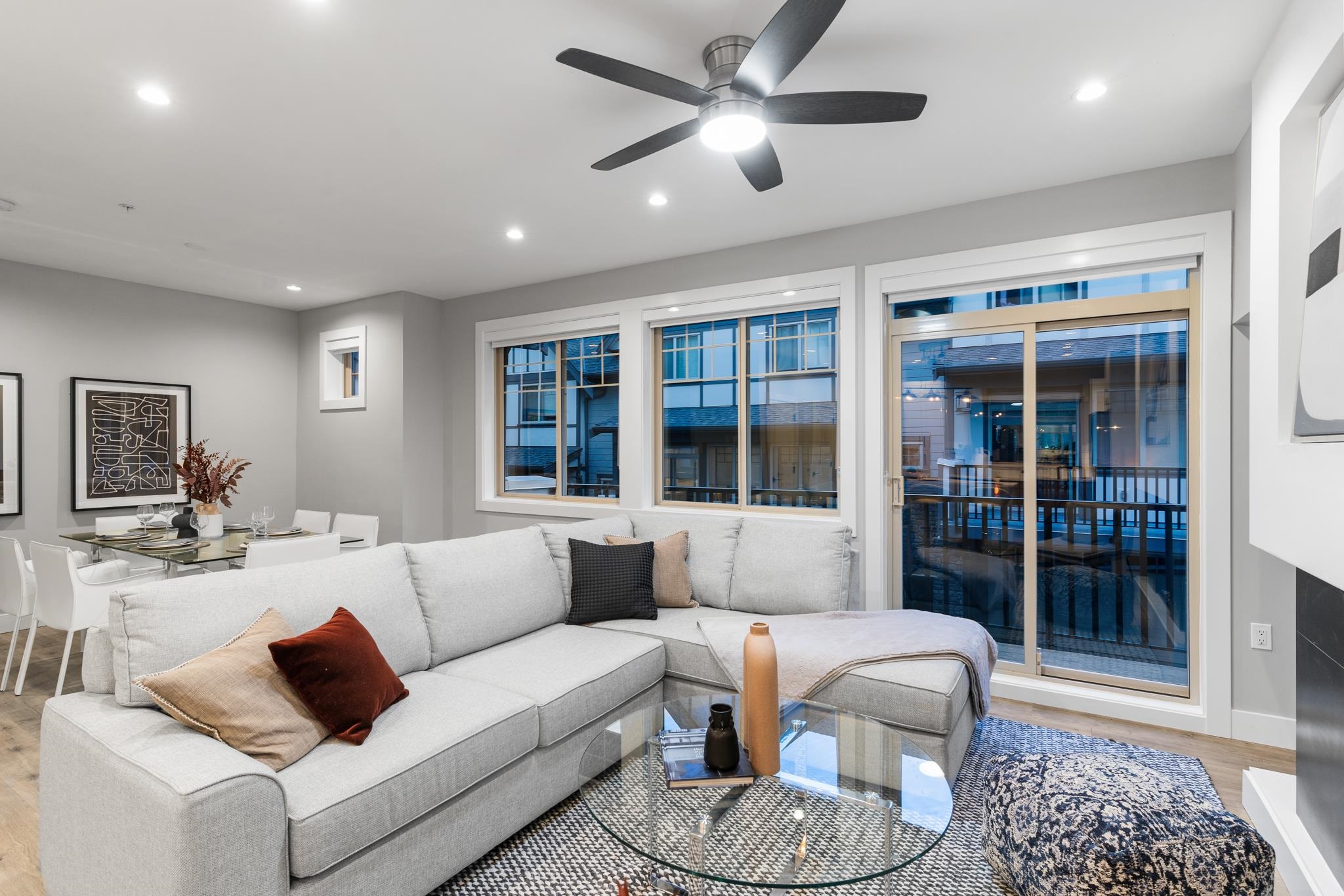 12-23710 133 Avenue 7