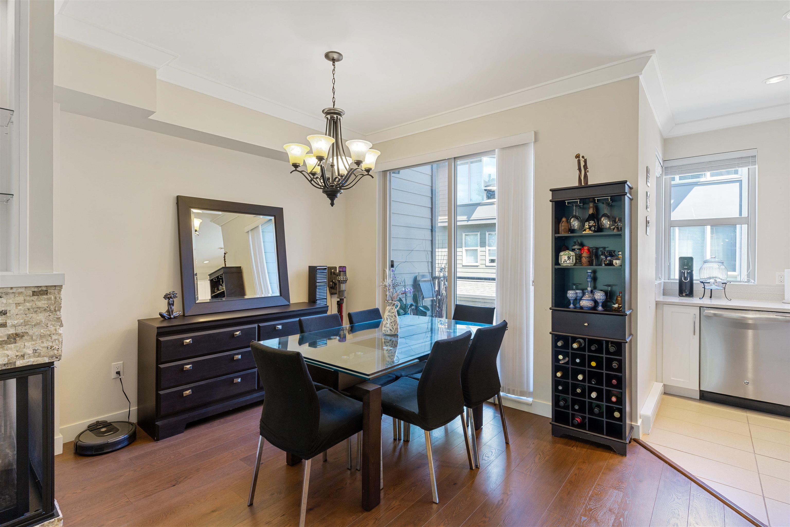 10-757 Orwell Street 10