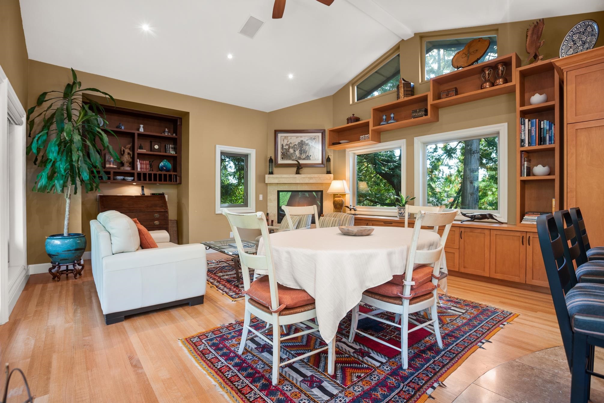 791 Southborough Drive 9