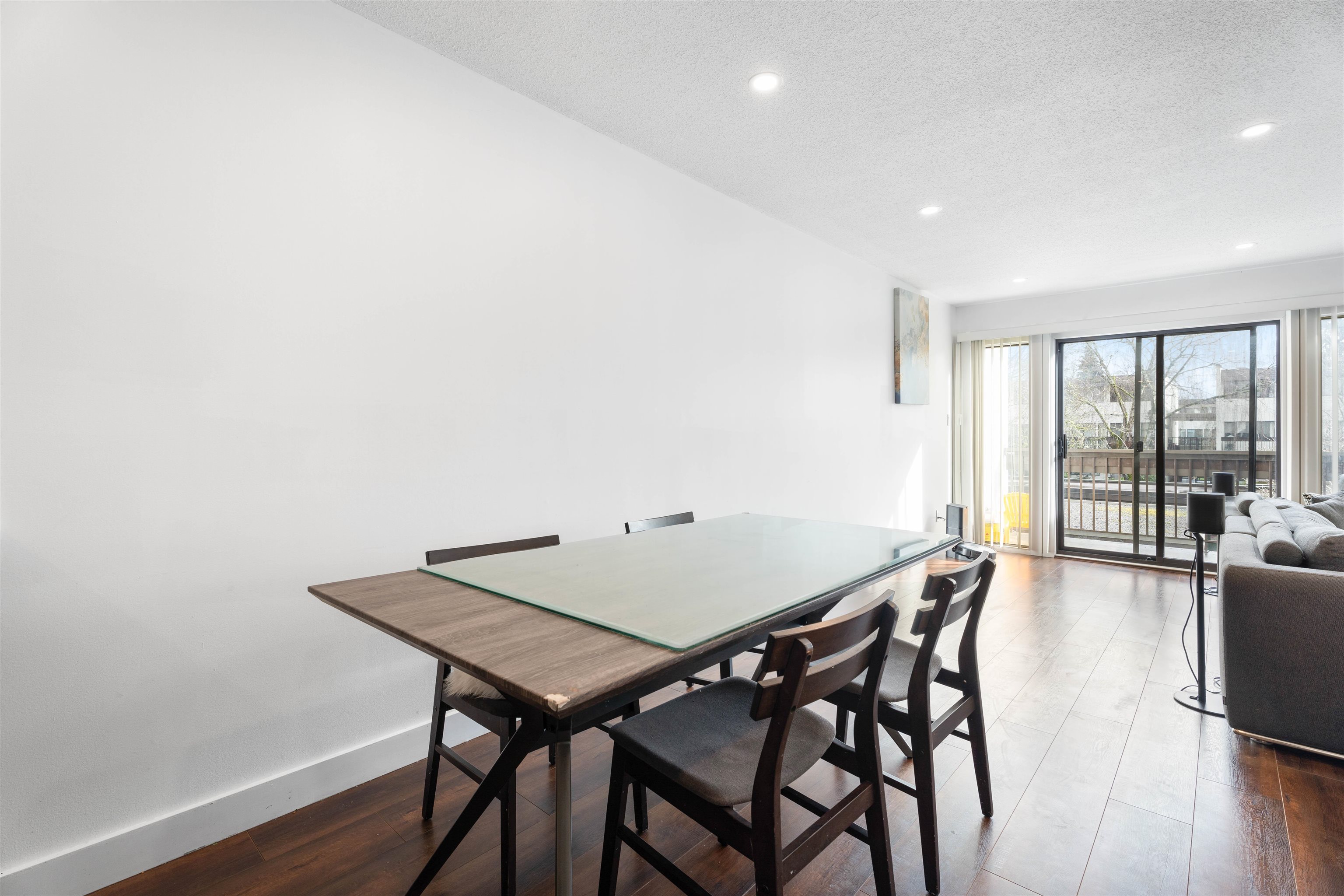 8-7311 Montecito Drive 8
