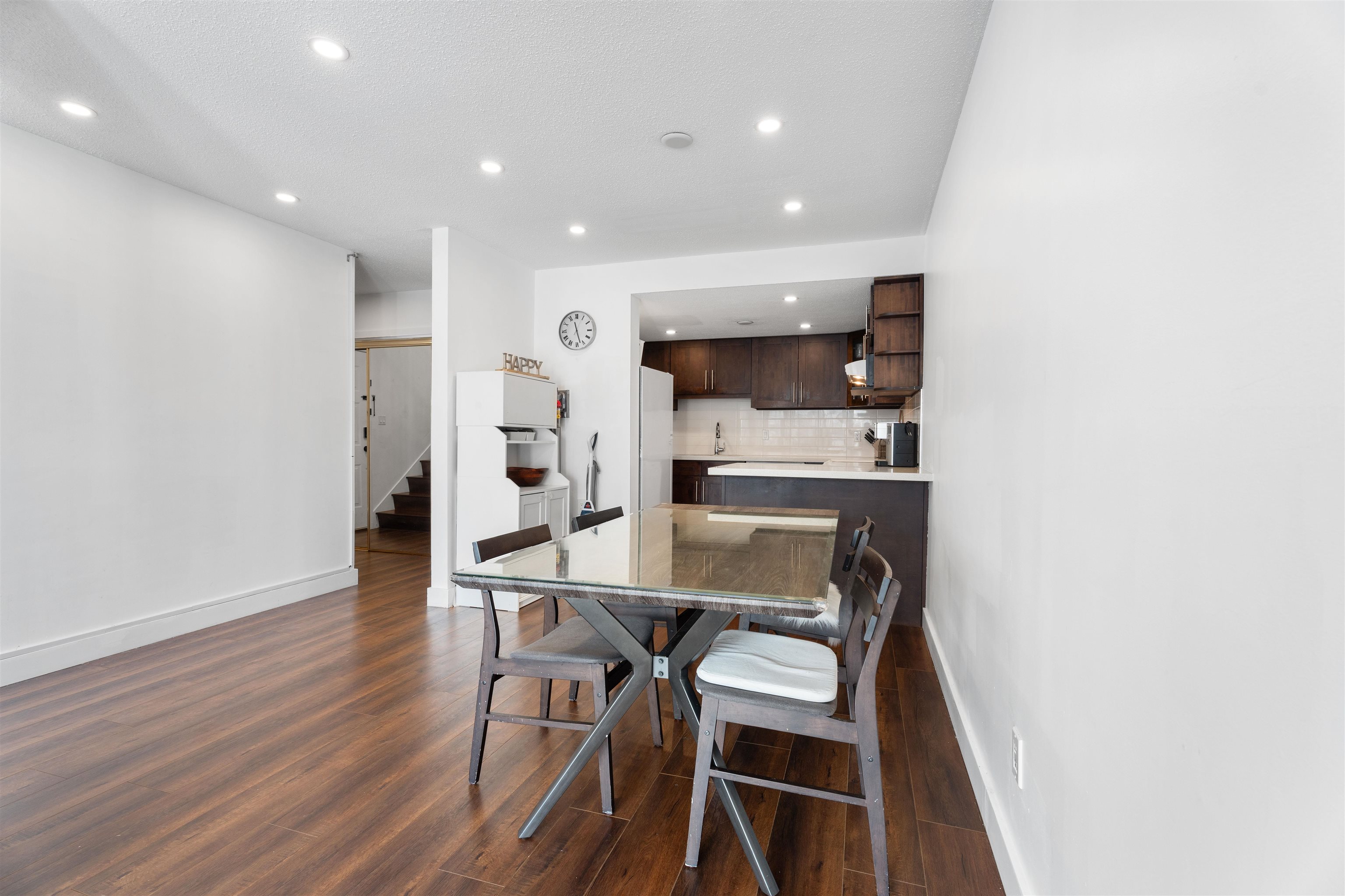 8-7311 Montecito Drive 10
