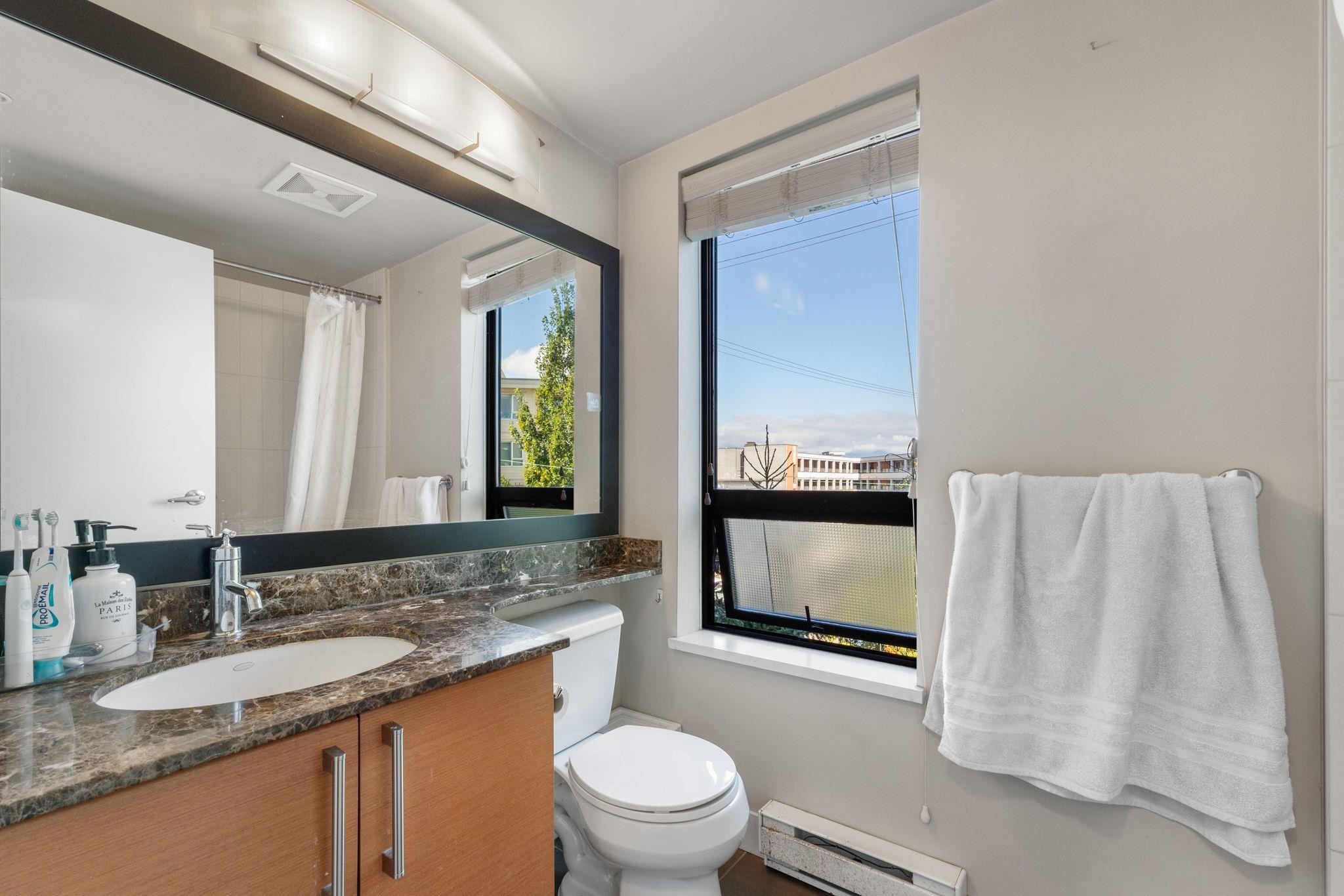 109-1855 Stainsbury Avenue 21