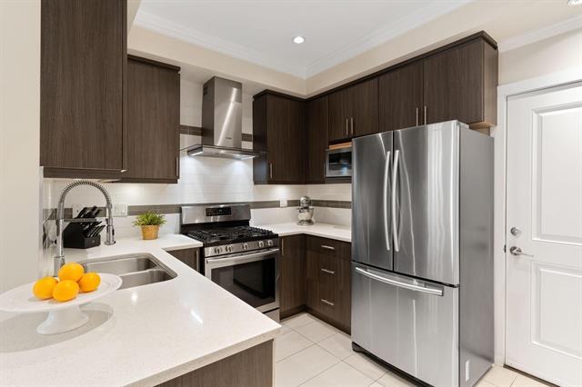 10 6331 NO. 4 ROAD, BC V6Y 2T1 11