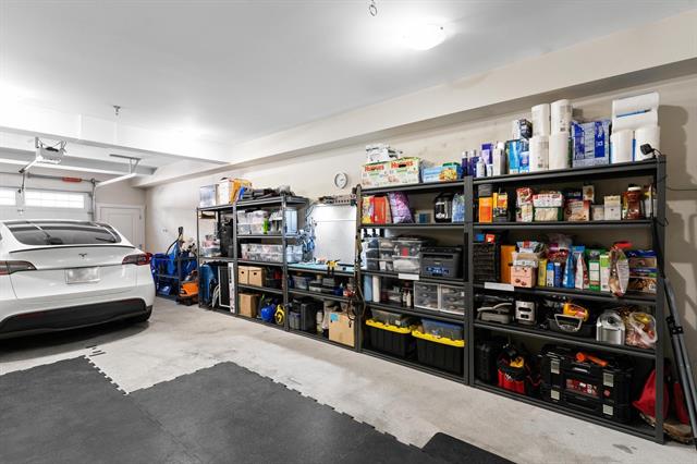 10 6331 NO. 4 ROAD, BC V6Y 2T1 36