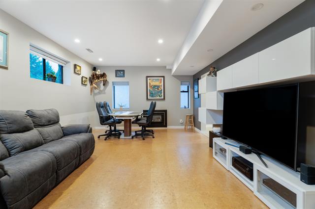 1029 WINDWARD DRIVE, BC V3C 4M5 28