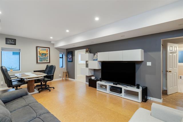 1029 WINDWARD DRIVE, BC V3C 4M5 29
