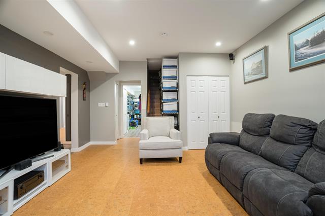 1029 WINDWARD DRIVE, BC V3C 4M5 33