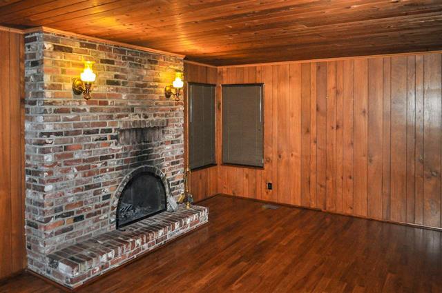 10501 125B STREET, BC V3V 5A8 12