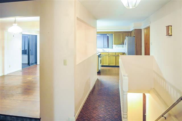 10501 125B STREET, BC V3V 5A8 6