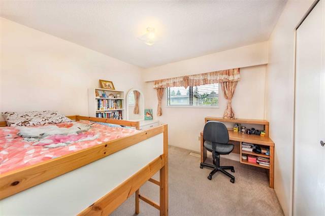 10640 ANGLESEA DRIVE, BC V7A 3B9 7