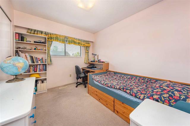 10640 ANGLESEA DRIVE, BC V7A 3B9 8