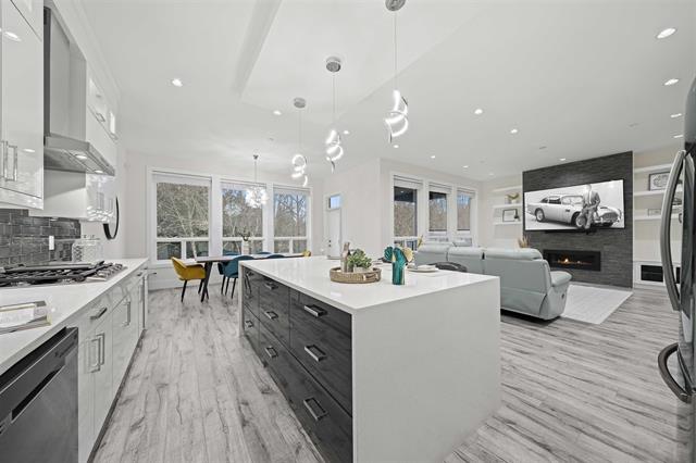 11289 238 STREET, BC V2W 1V4 12