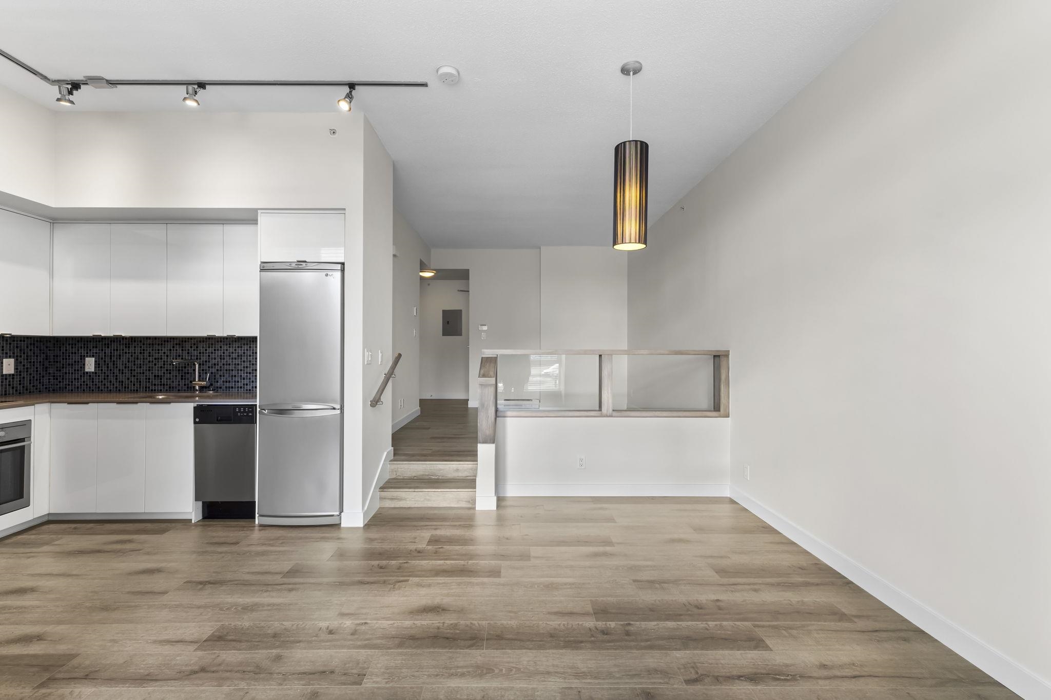401 E 12TH AVENUE 9