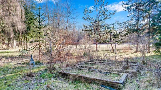 12197 261 STREET, BC V2W 2A5 2