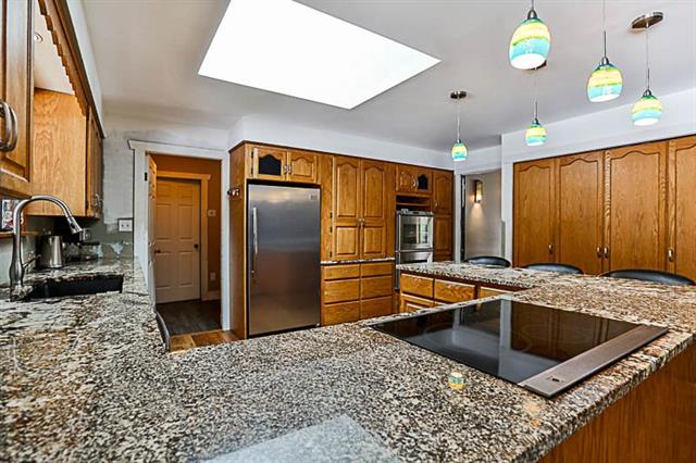 12643 GARIBALDI STREET, BC V2W 1N5 10