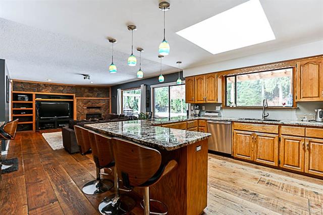 12643 GARIBALDI STREET, BC V2W 1N5 9