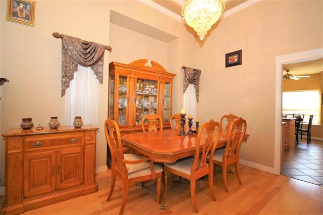 14171 64A AVENUE, BC V3W 1R5 6