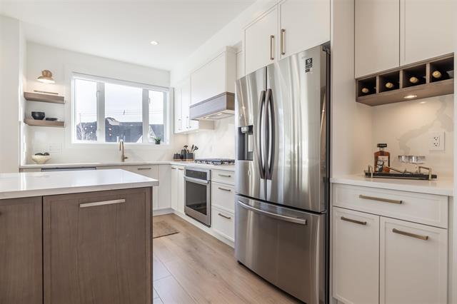 16 15030 28 AVENUE, BC V4P 3N4 19